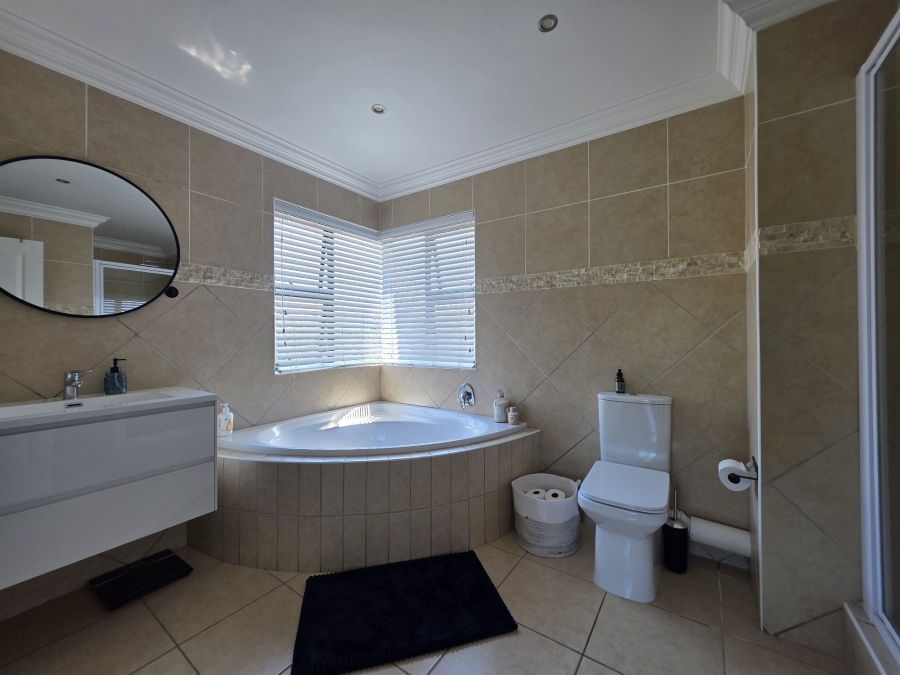 2 Bedroom Property for Sale in Ferreira Town Eastern Cape